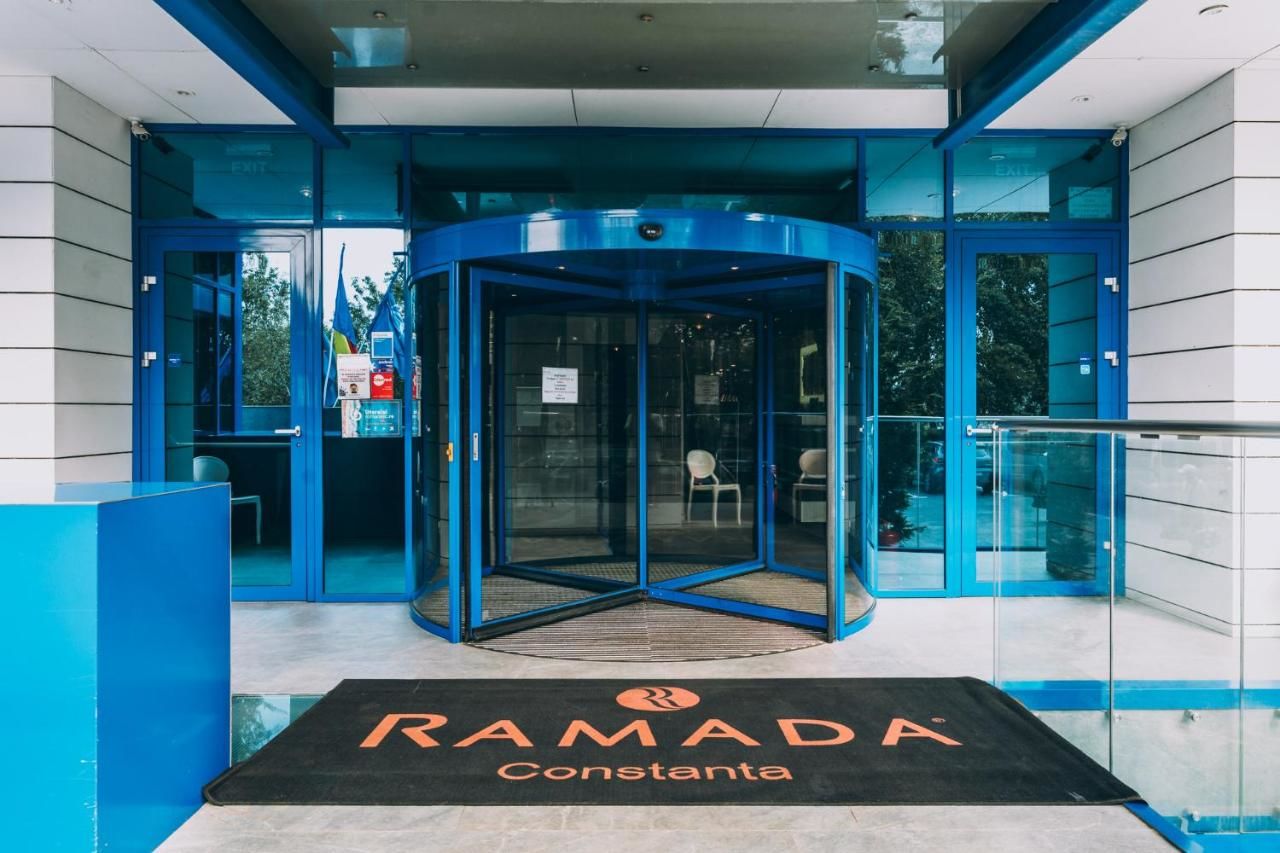 Отель Ramada by Wyndham Constanta Констанца-19